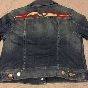 Levi’s Trucker jacket. Size large.
